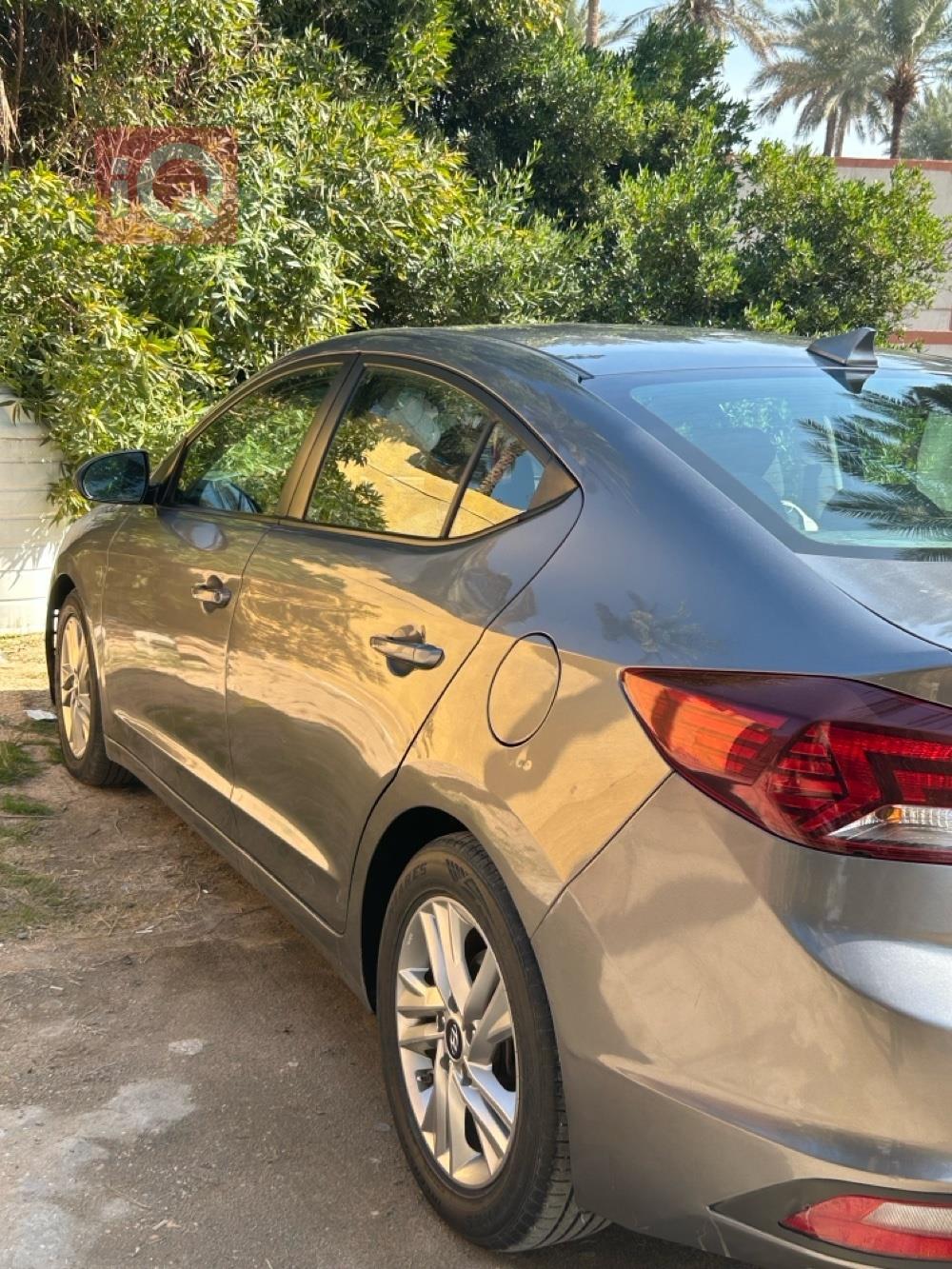 هیۆندای ئەلەنترا